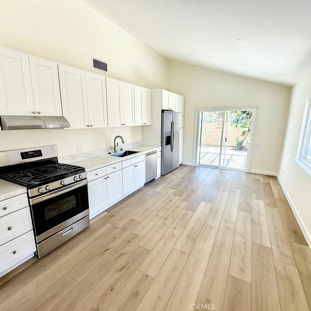 Mission Viejo, CA 92691,27502 Los Banos