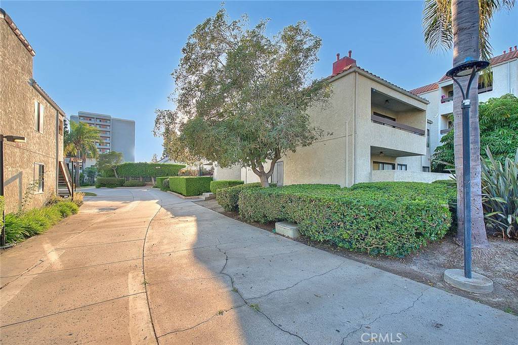 Santa Ana, CA 92701,700 W 3rd ST #A111