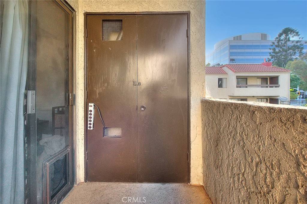 Santa Ana, CA 92701,700 W 3rd ST #A111