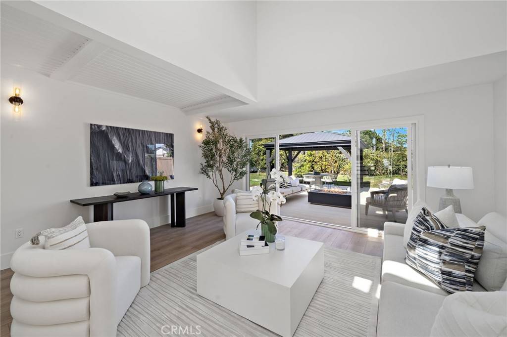 Huntington Beach, CA 92649,5951 Lancefield DR