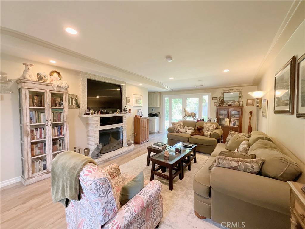 Laguna Woods, CA 92637,148 Avenida Majorca #A