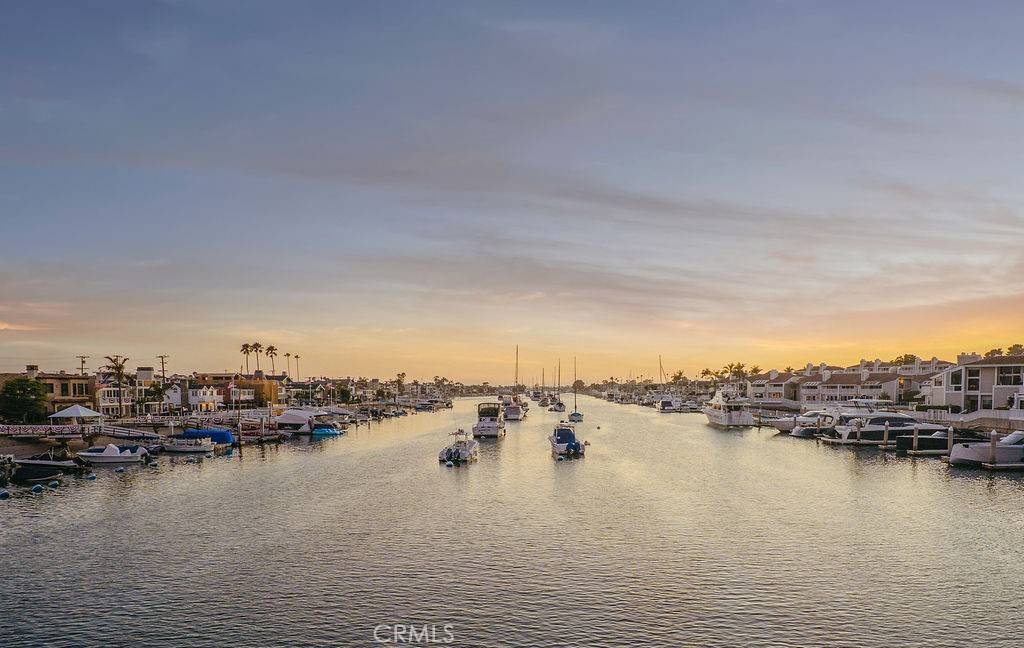 Newport Beach, CA 92660,994 Bayside Cove #611
