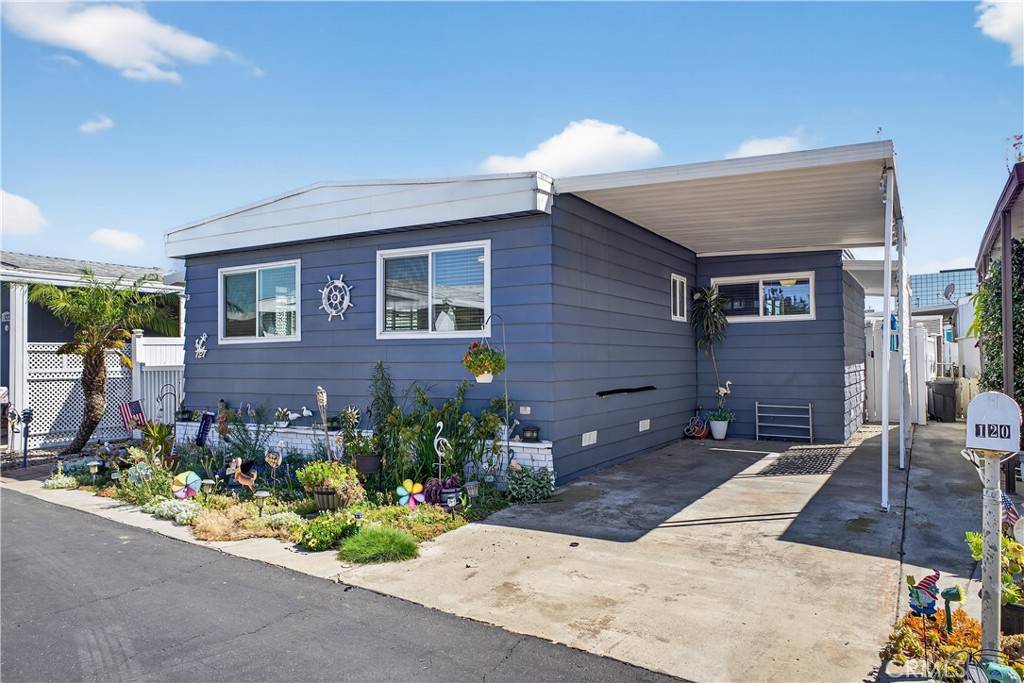 Westminster, CA 92683,15621 Beach Blvd. #121