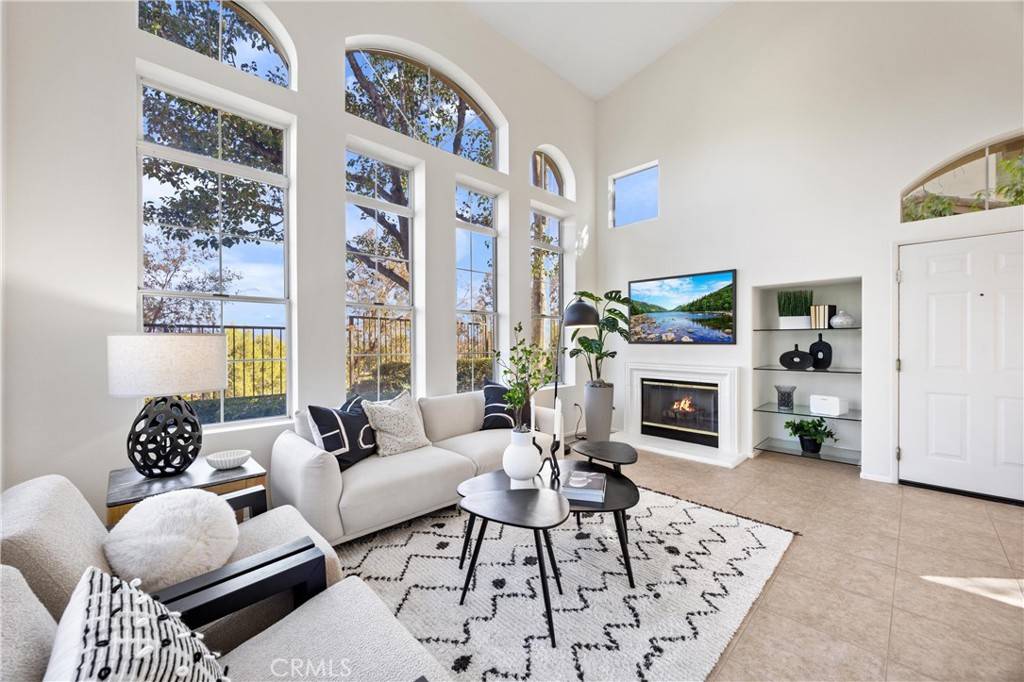 Rancho Santa Margarita, CA 92688,98 Tierra Montanosa