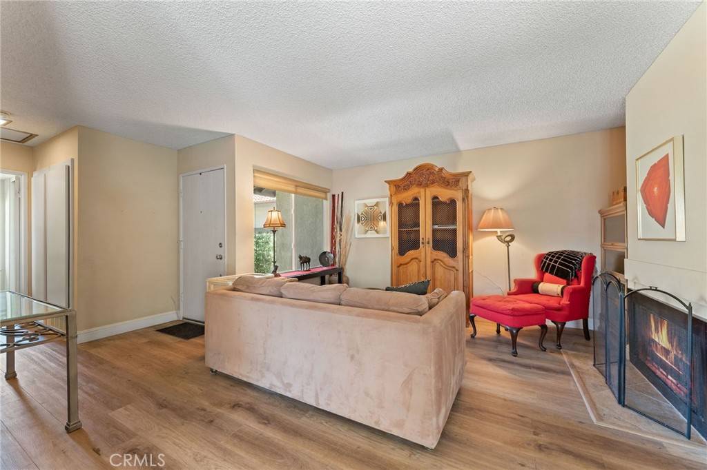 Irvine, CA 92618,92 Orchard