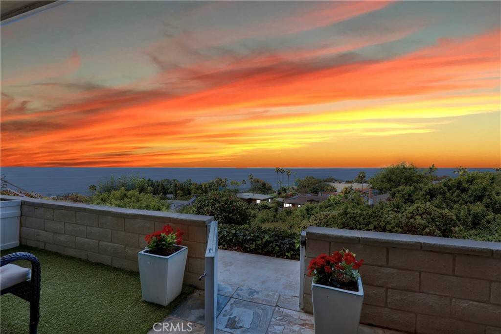 Laguna Beach, CA 92651,21692 Ocean Vista DR #D