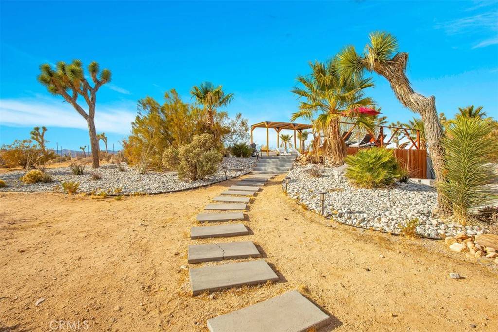 Yucca Valley, CA 92284,59427 La Crescenta DR