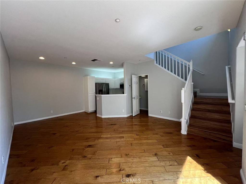 Irvine, CA 92618,305 Birch Grove