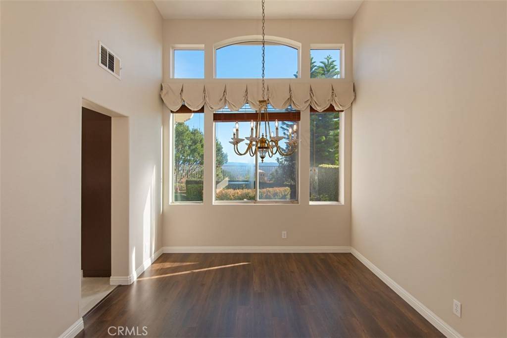 Aliso Viejo, CA 92656,58 Raven LN