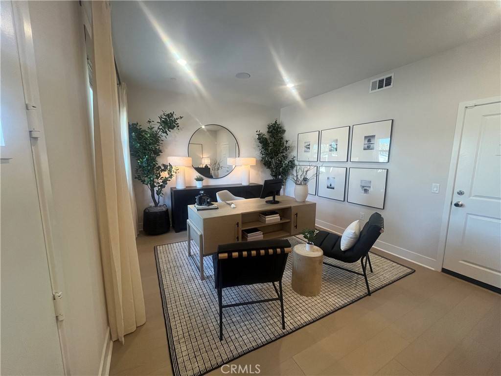 Anaheim, CA 92805,1872 Union #25