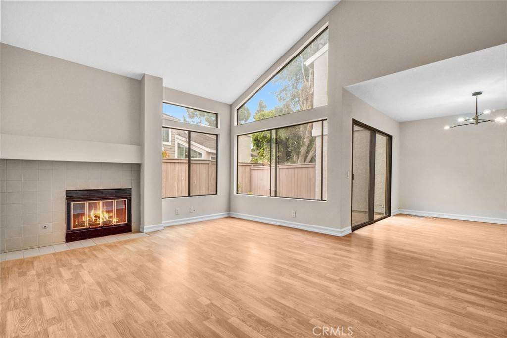 Irvine, CA 92606,401 Deerfield AVE #84