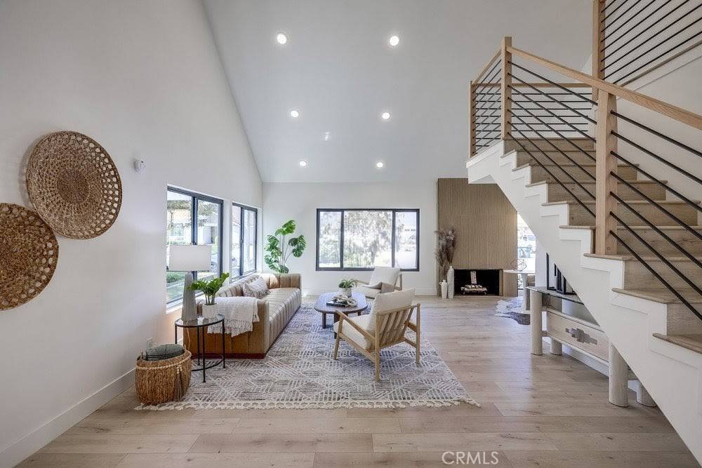 Cypress, CA 90630,6042 Marilyn DR