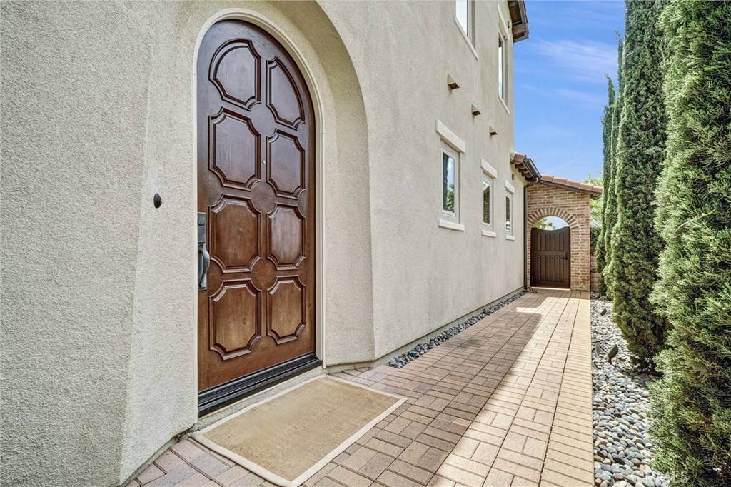 Irvine, CA 92602,135 Bridle Path