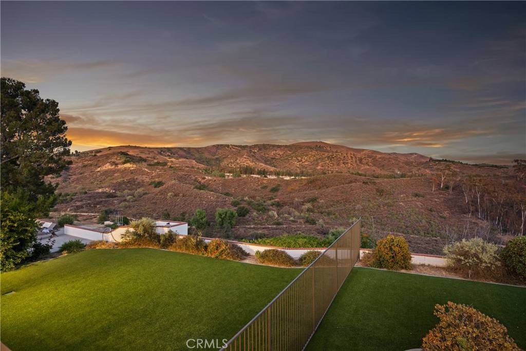North Tustin, CA 92705,10181 Overhill DR