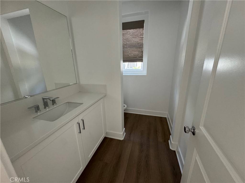 Irvine, CA 92618,228 KNOT