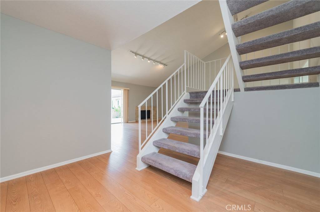 Irvine, CA 92604,34 Wetstone #46