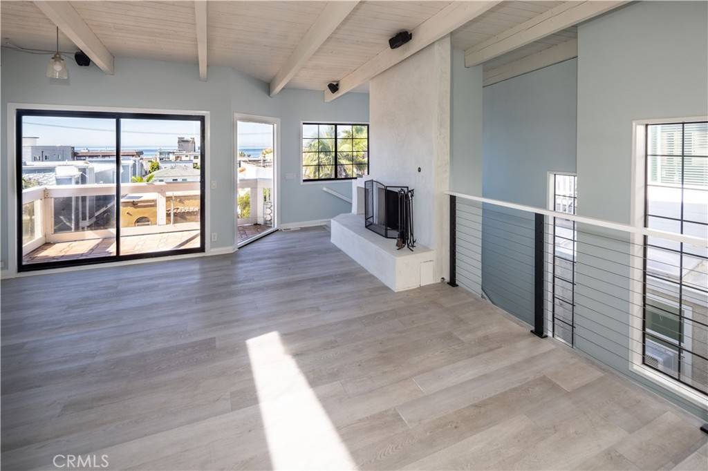 Hermosa Beach, CA 90254,434 Manhattan AVE