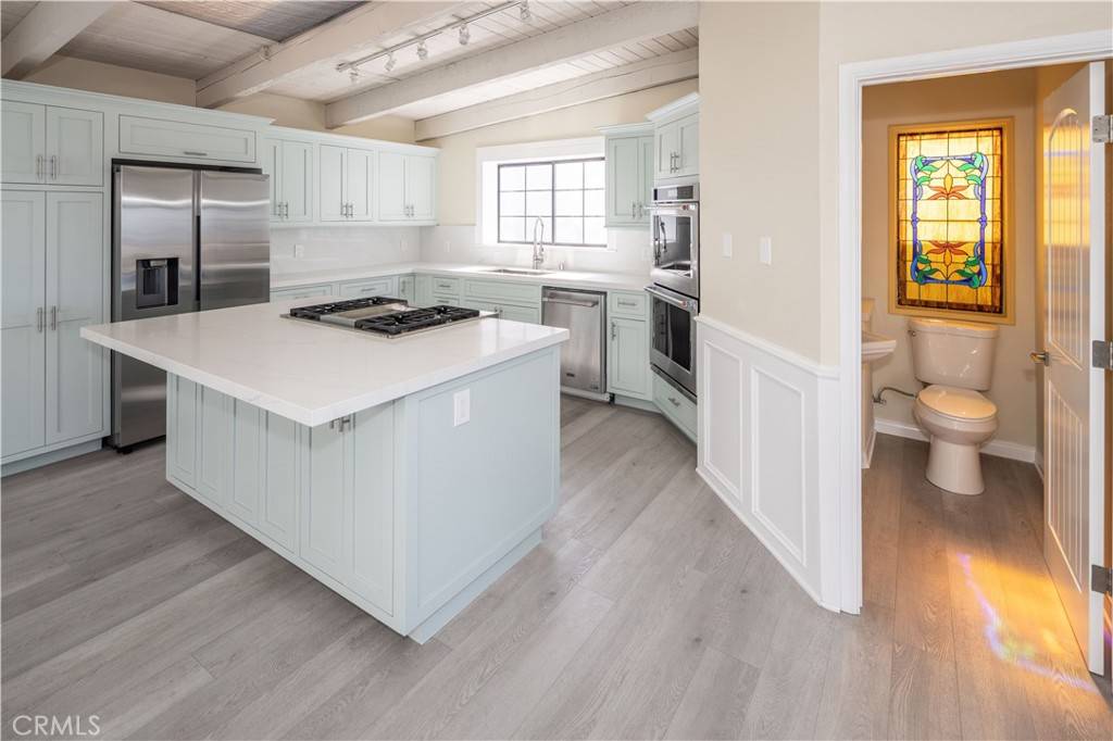 Hermosa Beach, CA 90254,434 Manhattan AVE