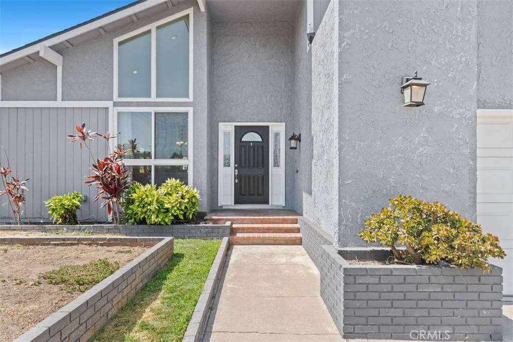Orange, CA 92865,3002 N Pinewood ST
