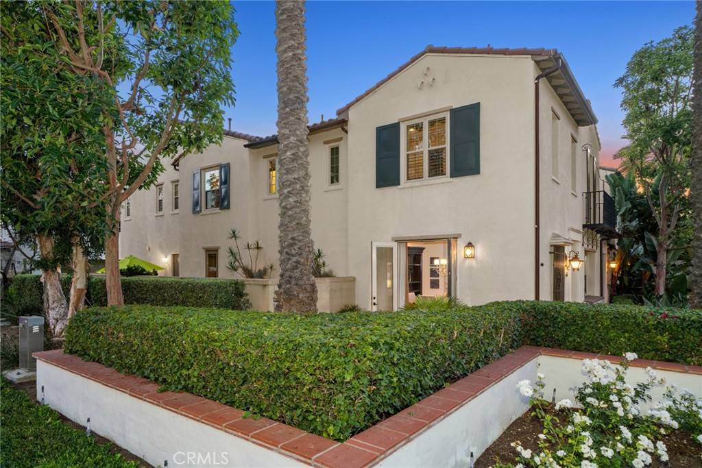Irvine, CA 92620,64 Great Lawn