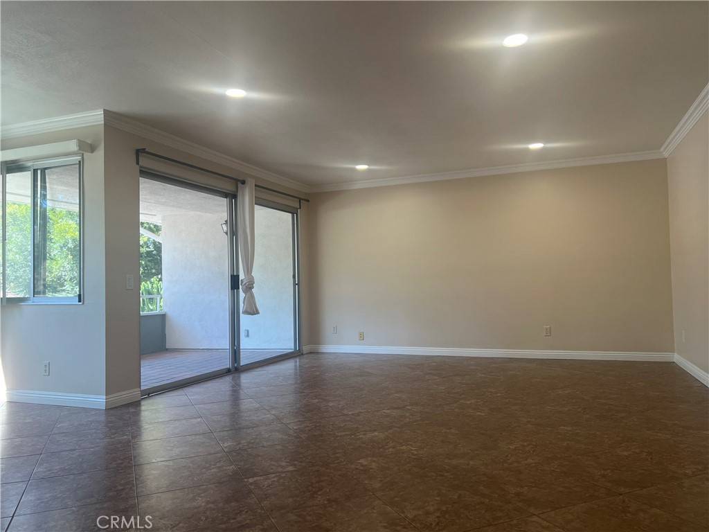 Laguna Hills, CA 92653,22042 Caminito Vino