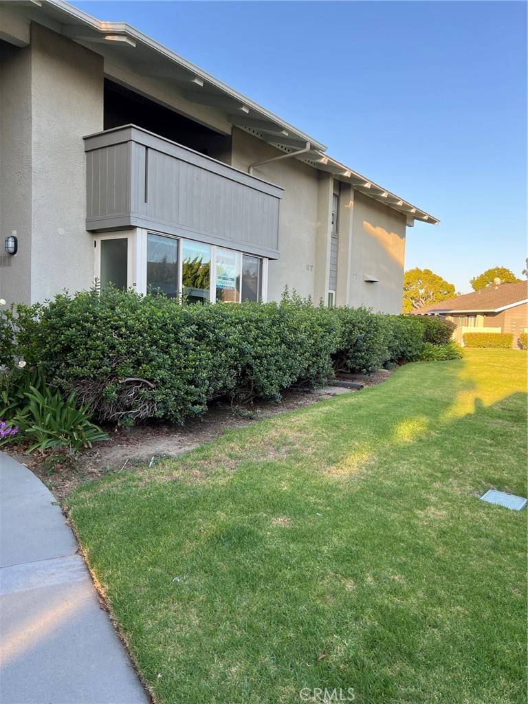 Huntington Beach, CA 92646,8777 Tulare DR #411A