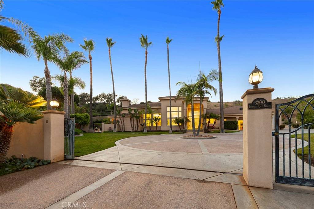 San Clemente, CA 92673,3200 Portico Del Norte