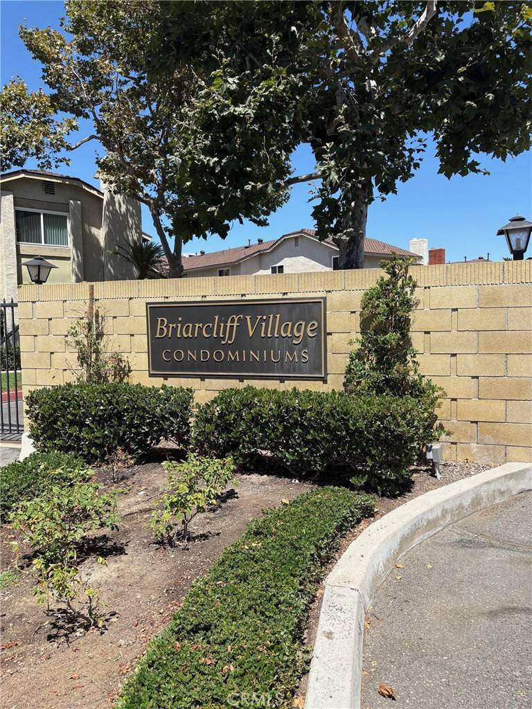 Tustin, CA 92780,16916 Stoneglass #16