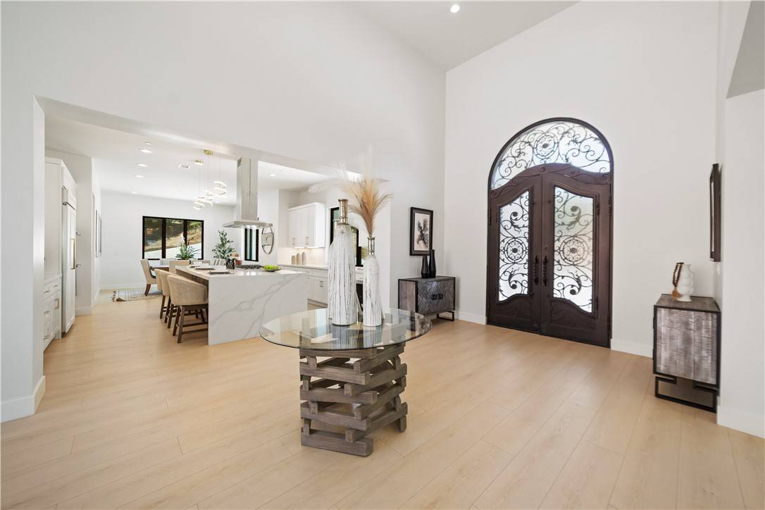 Fallbrook, CA 92028,2027 Via Monserate