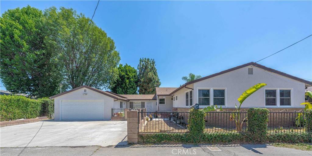 Artesia, CA 90701,17916 Gridley RD