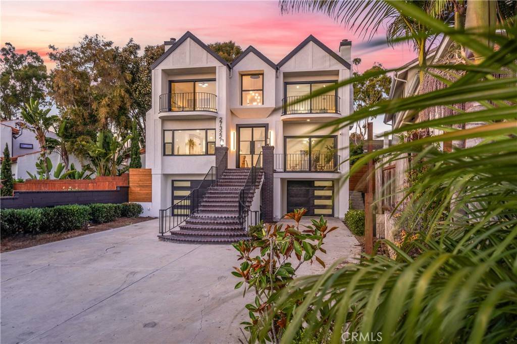 Dana Point, CA 92624,27322 Via Bella