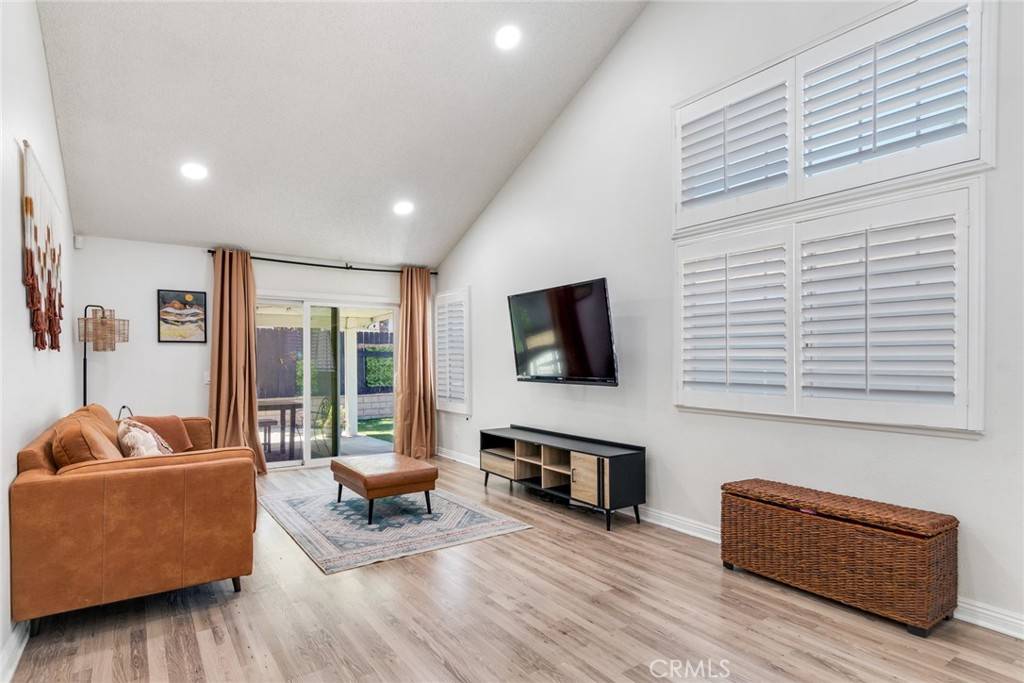 Ontario, CA 91761,3122 Antler RD