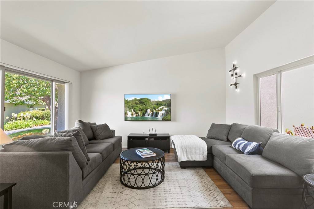Huntington Beach, CA 92646,8777 Tulare DR #409B