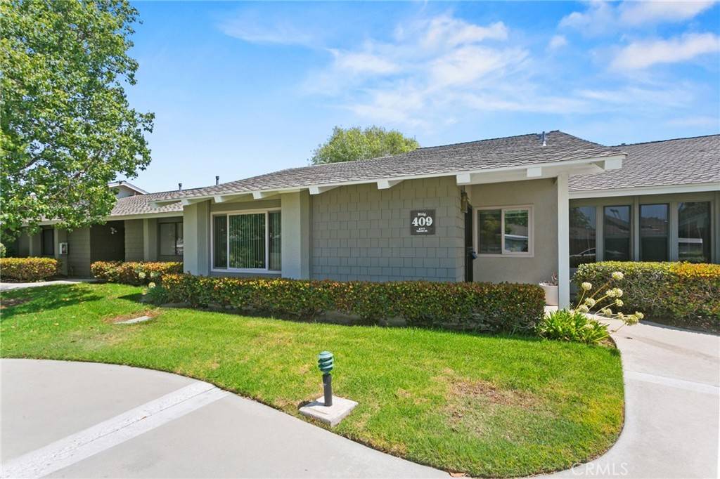 Huntington Beach, CA 92646,8777 Tulare DR #409B