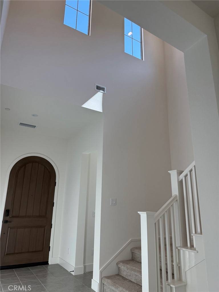 Irvine, CA 92618,228 Maricopa
