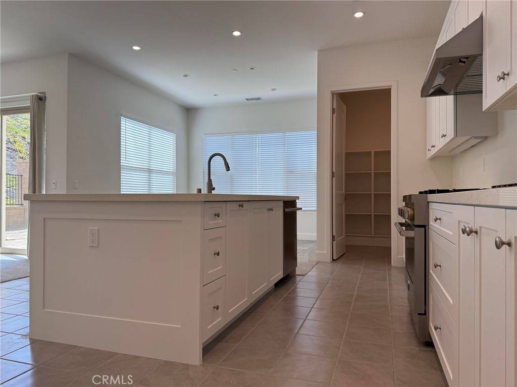 Irvine, CA 92618,228 Maricopa