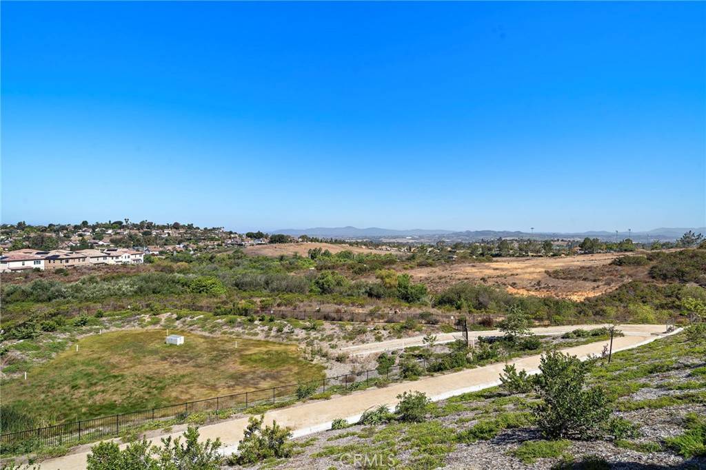 Oceanside, CA 92056,1758 Valley Oak WAY