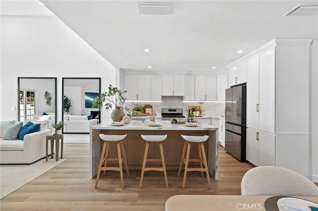 Santa Ana, CA 92706,2134 N Towner ST