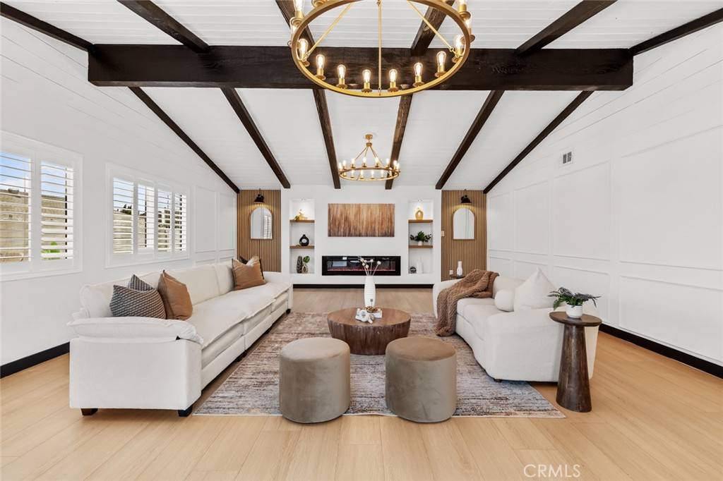 Huntington Beach, CA 92647,14621 Chalet LN