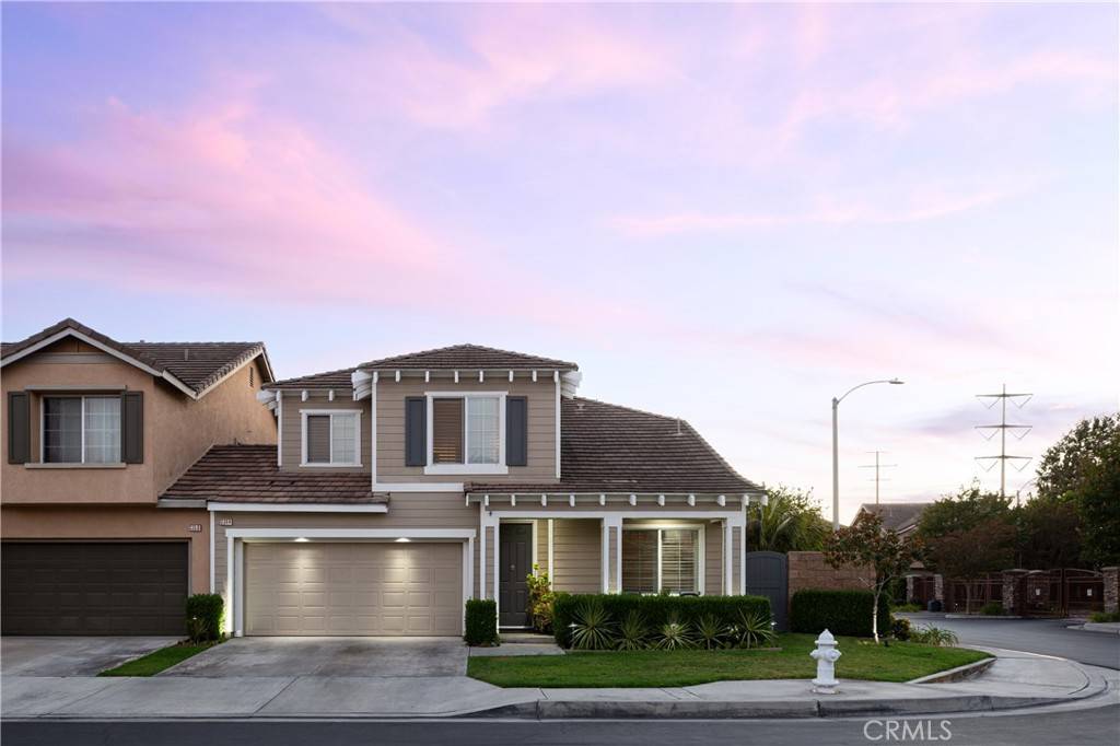 Santa Ana, CA 92704,3344 Taurus LN