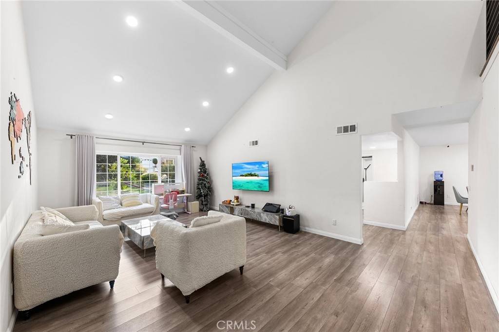 Rowland Heights, CA 91748,19519 Greenwillow LN