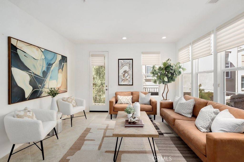 Irvine, CA 92603,118 Tall Oak
