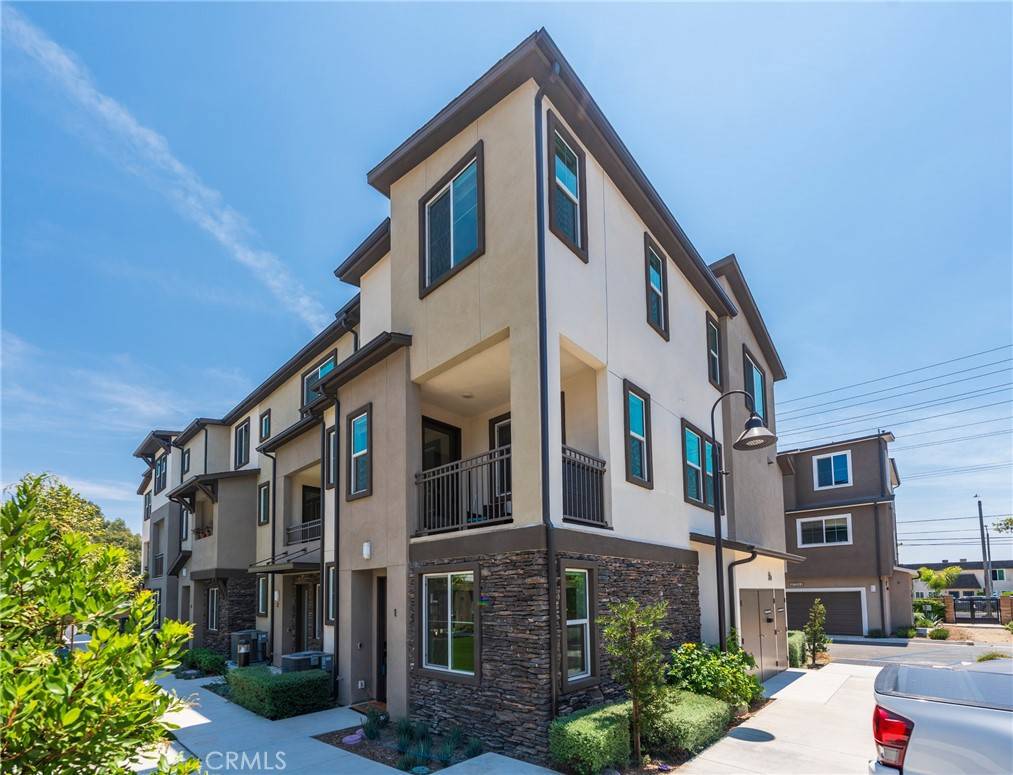 Santa Fe Springs, CA 90670,11751 Florence AVE #1