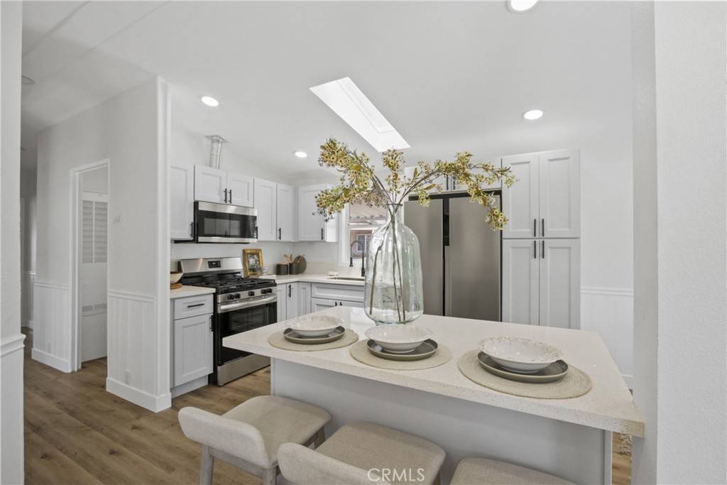 Santa Ana, CA 92703,216 Monaco AVE