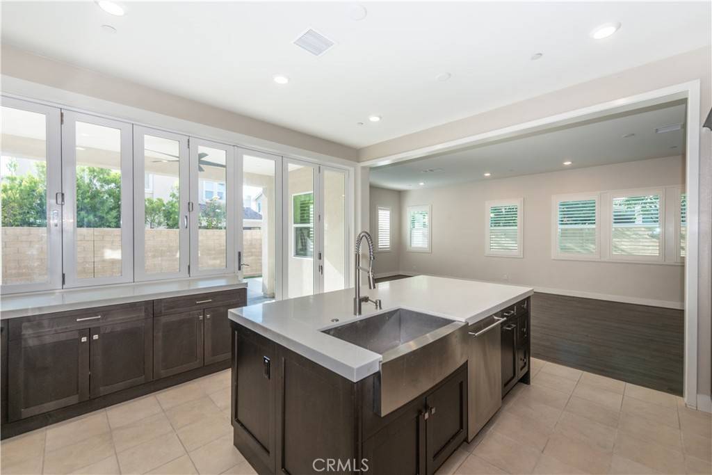 Irvine, CA 92618,125 Pastel