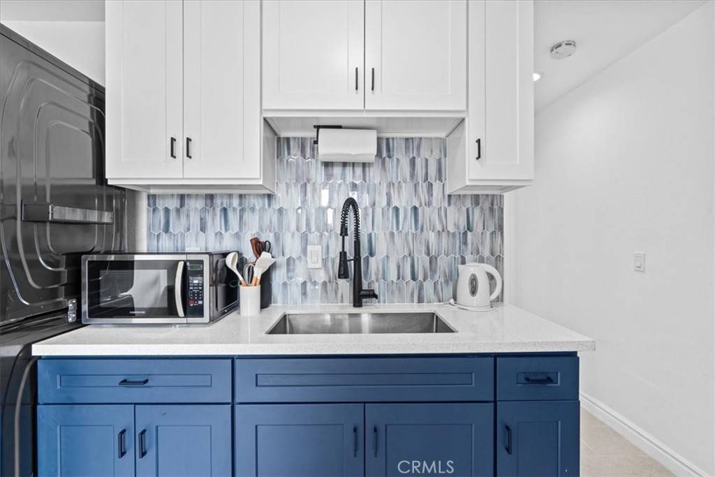 Tustin, CA 92780,1099 Bonita ST #2
