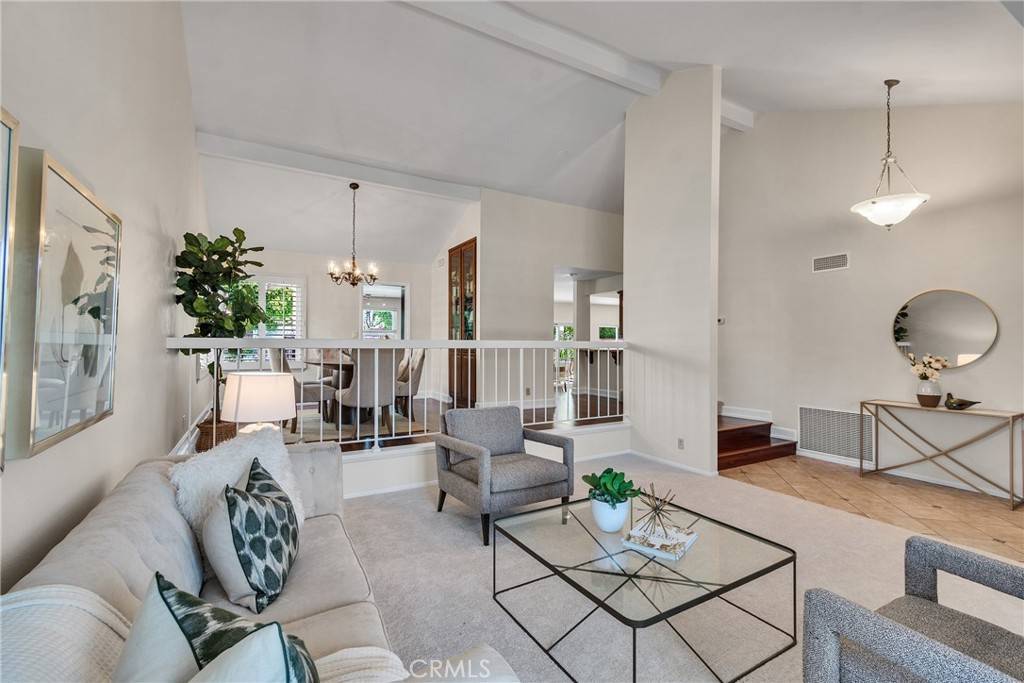 Irvine, CA 92620,4 E Trenton