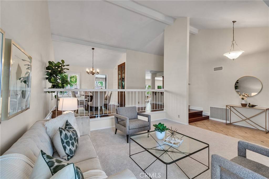 Irvine, CA 92620,4 E Trenton