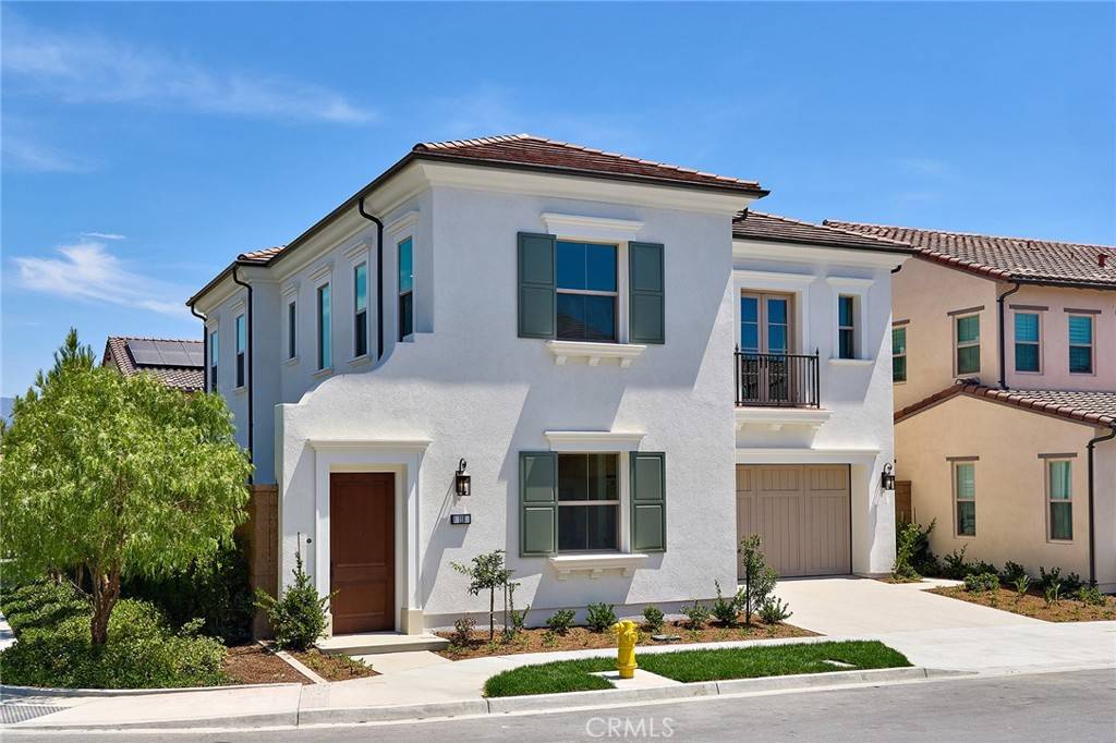 Irvine, CA 92618,118 Oakstone