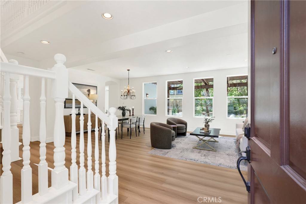 Irvine, CA 92602,2 Grapevine